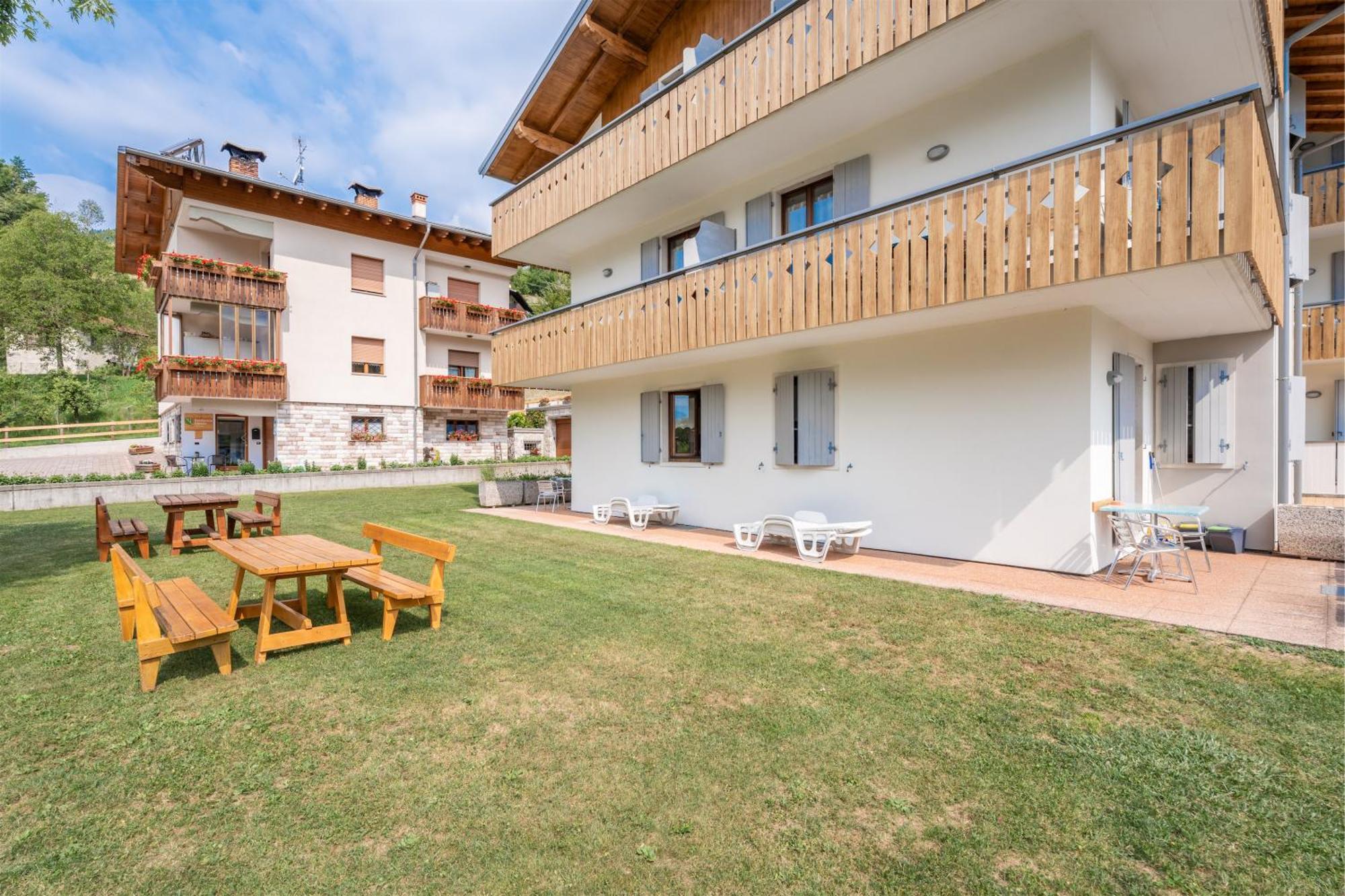 Residence Alessio Bezzecca Exteriér fotografie