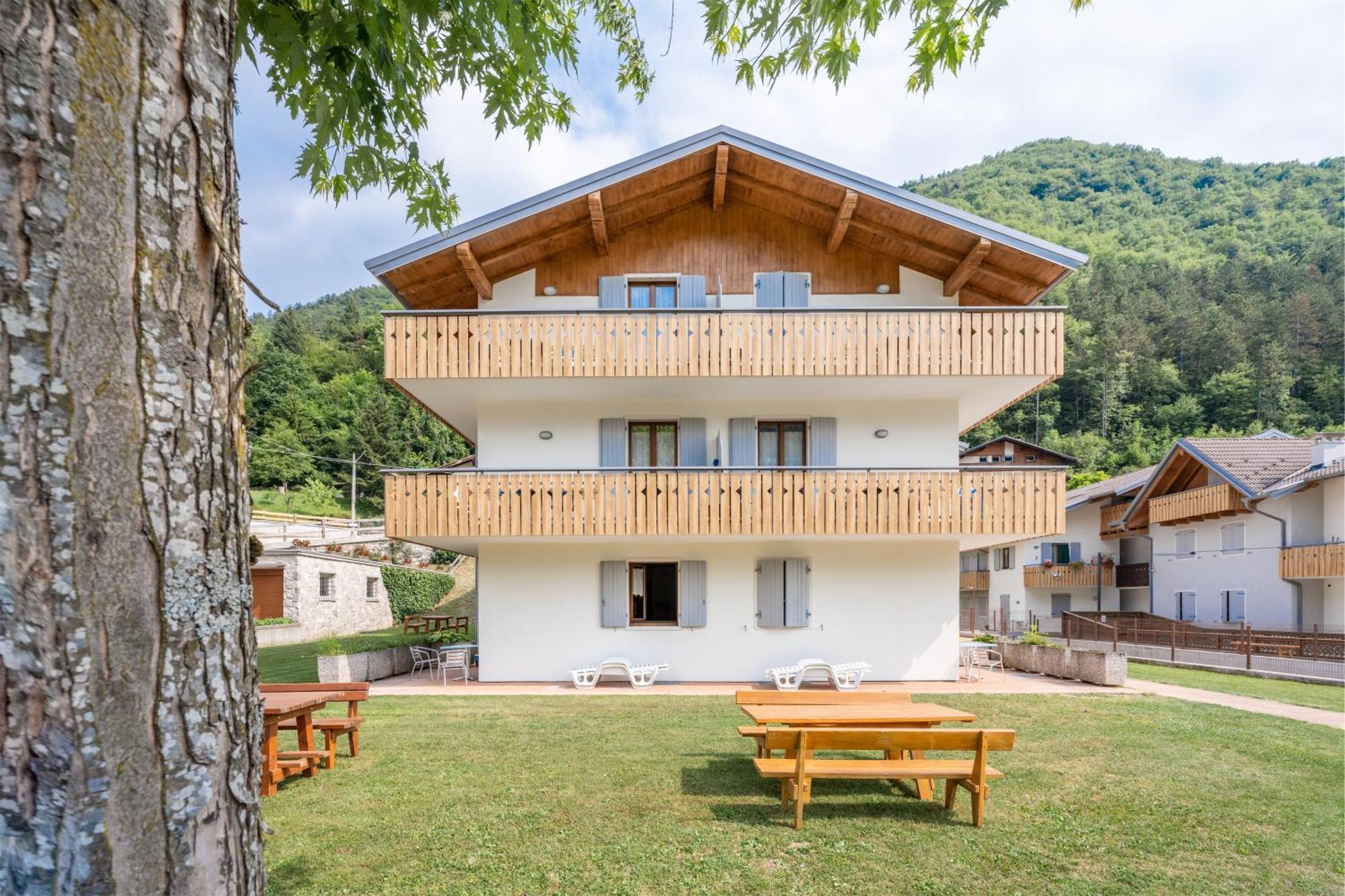 Residence Alessio Bezzecca Exteriér fotografie